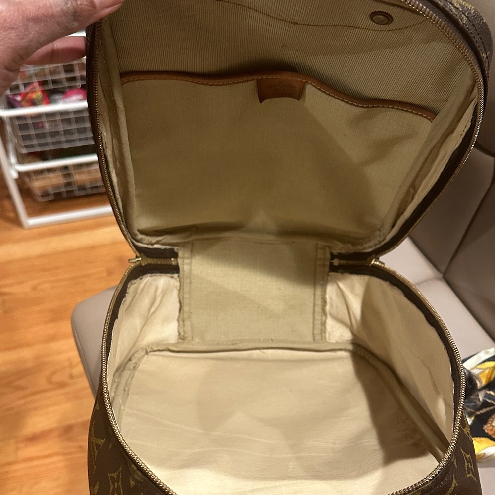 Luxury Brown Monogram Backpack - Picture 14 of 16